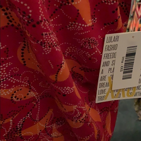 Beautiful Blouse orangutan color - Picture 4 of 4